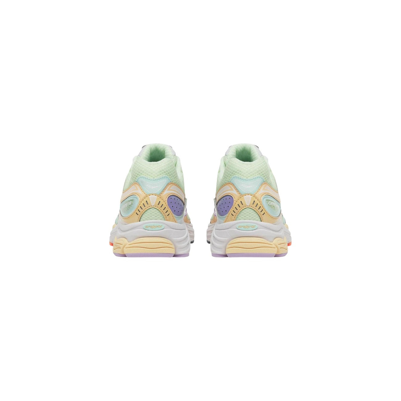Women's green Saucony sneakers