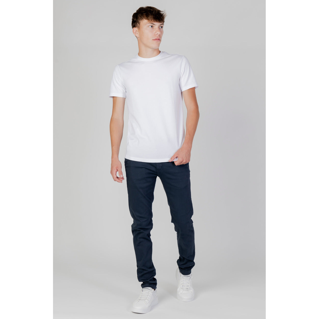 Armani Exchange Men's T-Shirt – White